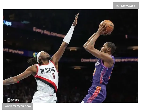 格兰特开拓者时期全面发挥场均贡献18分率队展现核心价值 格兰特开拓者时期全面发挥场均贡献18分率队展现核心价值