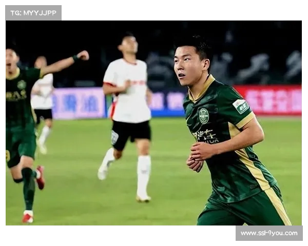 VAR判罚再引争议,足协杯决赛点球决策改变比赛走向