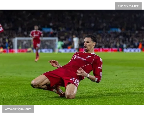 利兹联五后卫阵型奏效，战术限制利物浦进攻